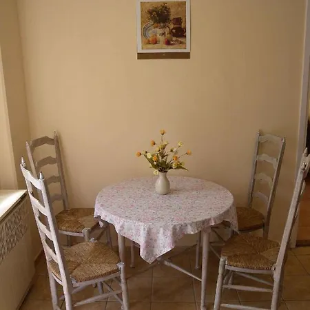 Appartamento In 18127 *